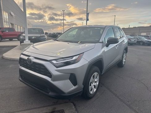 Used 2025 Toyota RAV4 LE image 2