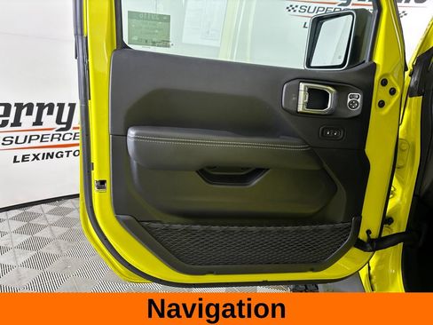 Used 2023 Jeep Wrangler Unlimited Sahara AWD/4WD image 9