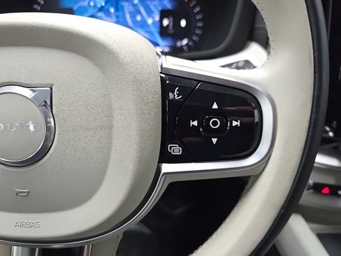 Used 2026 Volvo XC60 B5 Ultra AWD/4WD image 21