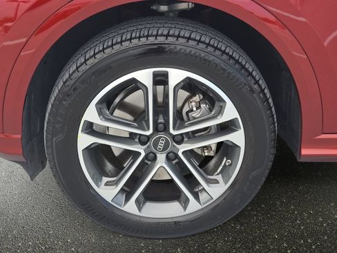 Certified 2025 Audi Q5 Premium w/ Convenience Package AWD/4WD image 27