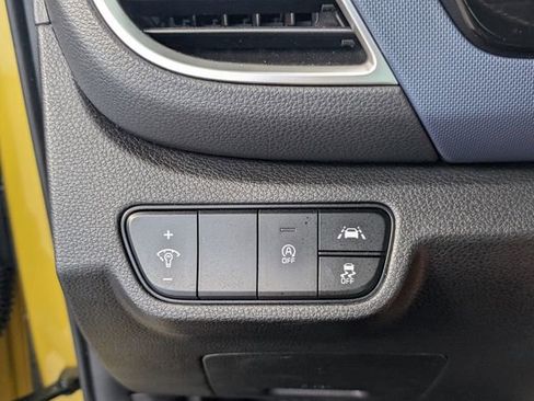 Used 2023 Kia Seltos S image 25