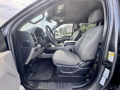 Used 2022 Ford F350 XLT w/ XLT Premium Package image 7