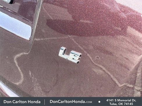 Used 2017 Toyota RAV4 LE image 8