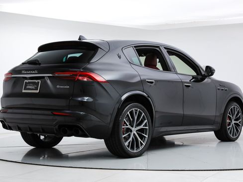 Certified 2023 Maserati Grecale Modena AWD/4WD image 5