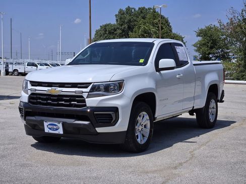 Used 2022 Chevrolet Colorado LT w/ Fleet Safety Package RWD image 3