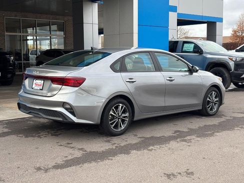 Used 2024 Kia Forte LXS image 3