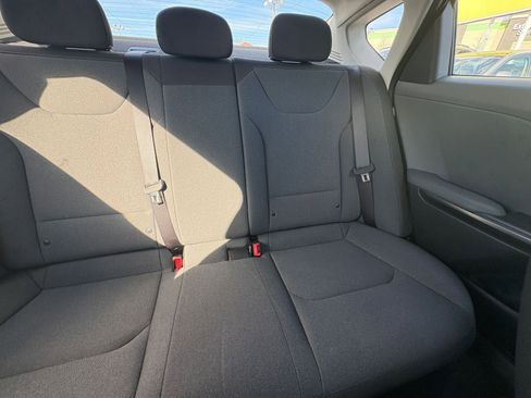 Used 2025 Kia K4 LXS image 36