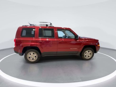 Used 2017 Jeep Patriot Sport w/ Power Value Group image 9