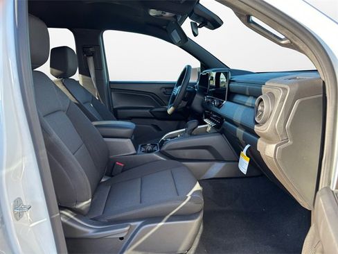 New 2026 Chevrolet Colorado W/T image 15