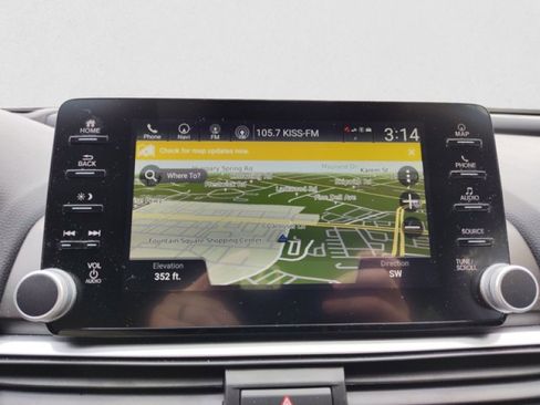 Used 2019 Honda Accord Touring image 16