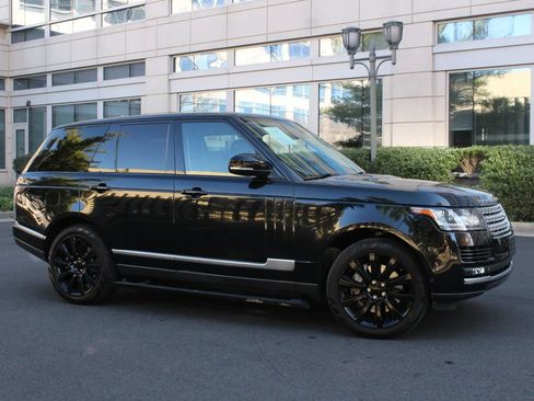 Used 2015 Land Rover Range Rover Supercharged AWD/4WD image 2