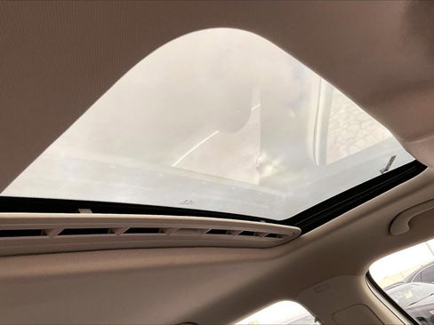 Used 2022 Volkswagen Passat 2.0T SE image 19