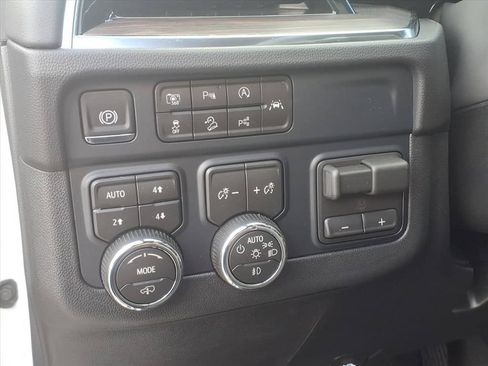 New 2026 Chevrolet Tahoe Z71 w/ Z71 Off-Road Package AWD/4WD image 16