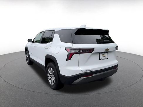Used 2025 Chevrolet Equinox LT FWD image 11