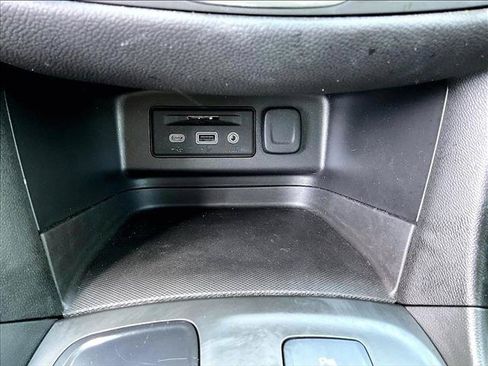 Certified 2023 Chevrolet Equinox RS w/ RS Leather Package FWD image 25
