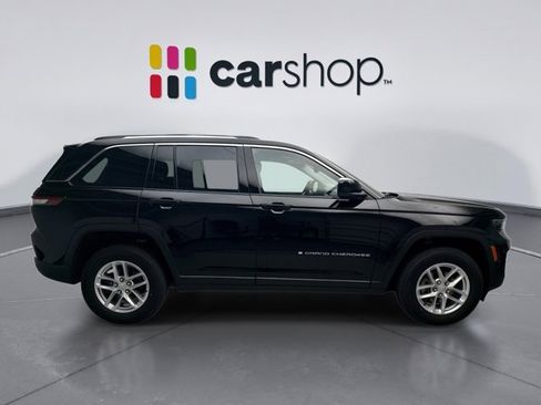 Used 2023 Jeep Grand Cherokee Laredo AWD/4WD image 6