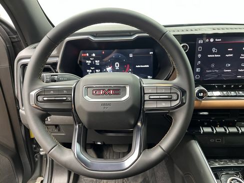 New 2026 GMC Canyon AT4 AWD/4WD image 13