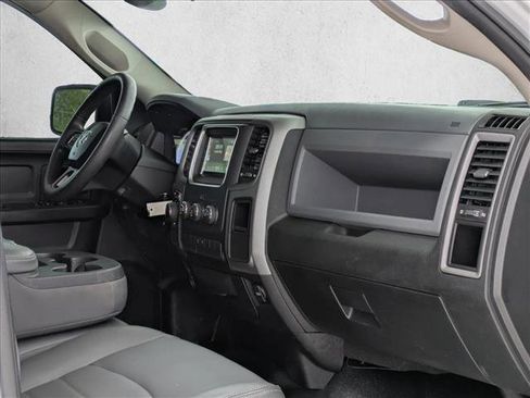 Used 2019 RAM 1500 Tradesman w/ Chrome Appearance Group image 25