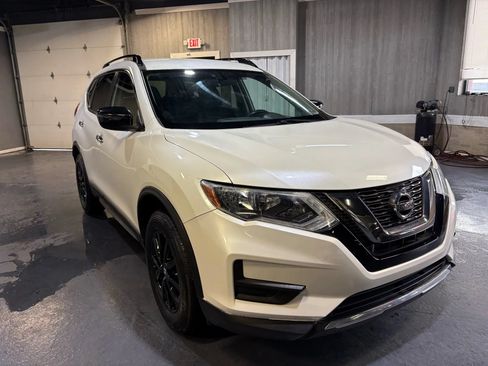 Used 2017 Nissan Rogue SV w/ Midnight Edition Package AWD/4WD image 8