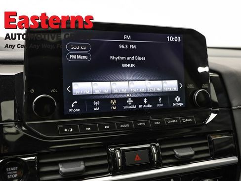 Used 2025 Nissan Pathfinder SL w/ SL Premium Package AWD/4WD image 19