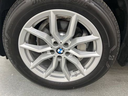 Used 2023 BMW X5 xDrive40i w/ Premium Package image 30