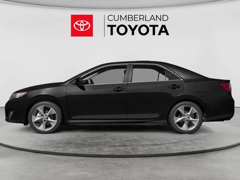 Used 2014 Toyota Camry LE FWD image 3