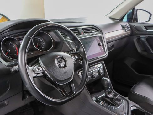 Used 2019 Volkswagen Tiguan SEL Premium R-Line image 22
