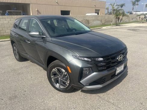 New 2026 Hyundai Tucson Blue SE image 1