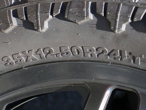 Used 2023 GMC Sierra 3500 Denali w/ Denali Ultimate Package image 46