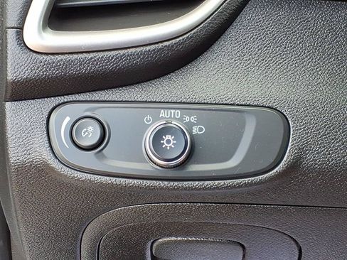 Used 2020 Chevrolet Trax LS w/ Tint and Cruise Package FWD image 14