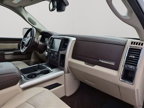 Used 2017 RAM 1500 Laramie w/ Convenience Group image 14