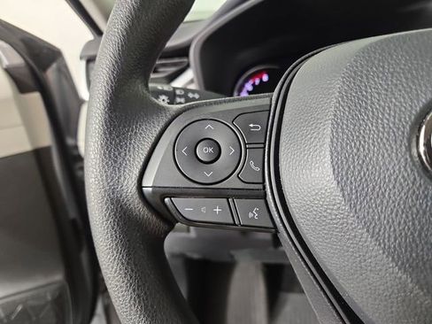 Used 2025 Toyota RAV4 XLE image 21