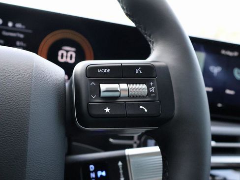 New 2026 Hyundai Santa Fe SE image 30