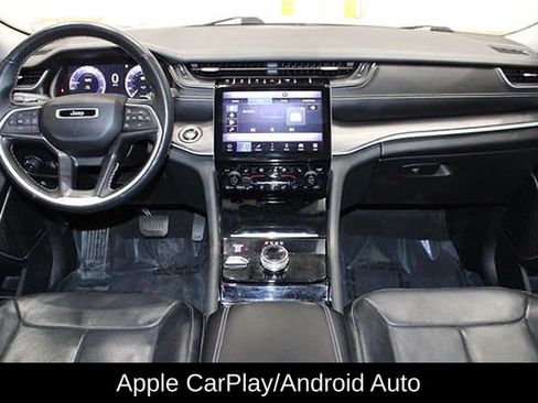 Used 2021 Jeep Grand Cherokee L Limited w/ Luxury Tech Group II image 32