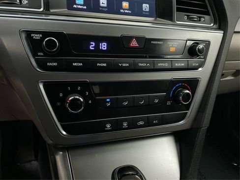 Used 2017 Hyundai Sonata SE w/ Cargo Package FWD image 31