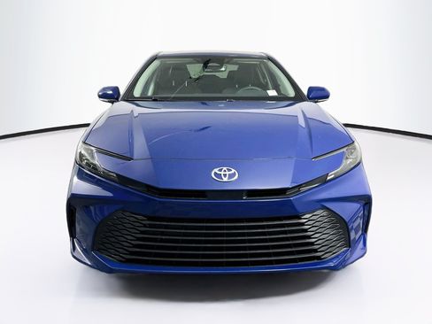 Used 2025 Toyota Camry LE FWD image 2