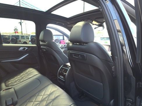 Used 2023 BMW X5 xDrive40i w/ Premium Package image 54