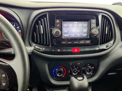 Used 2022 RAM ProMaster City Tradesman FWD image 17