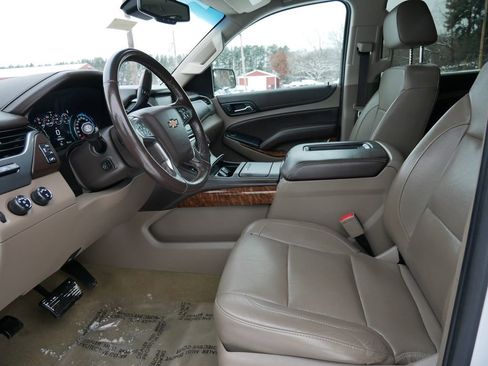Used 2017 Chevrolet Suburban Premier image 2