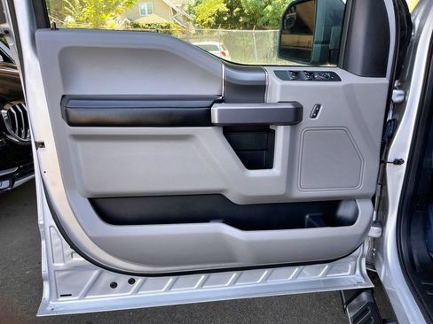 Used 2019 Ford F150 XLT w/ Equipment Group 302A Luxury AWD/4WD image 49
