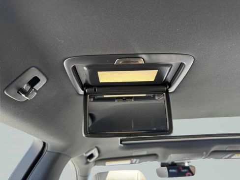 Used 2023 Lexus LS 500 image 38