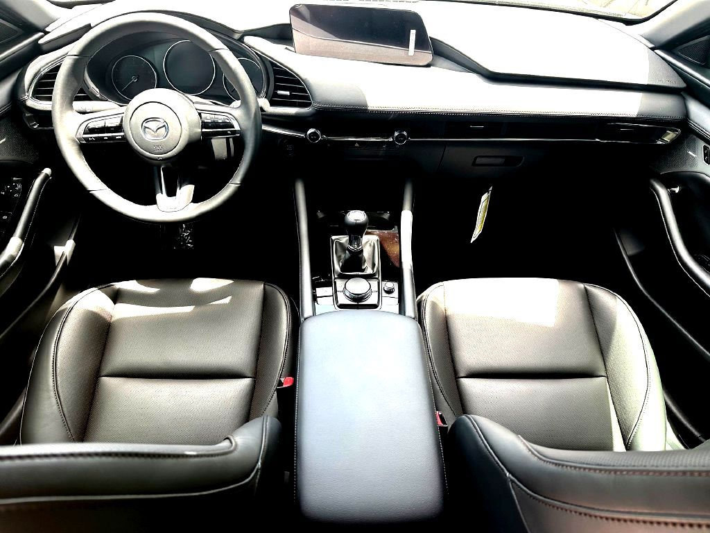 New 2026 MAZDA MAZDA3 2.5 S Hatchback w/ Premium Pkg FWD image 28