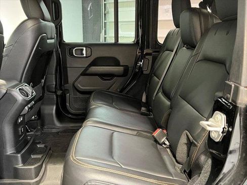 Certified 2024 Jeep Wrangler Sahara w/ Technology Group image 23