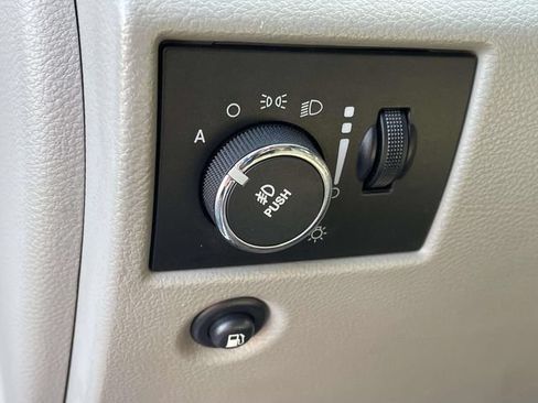 Used 2013 Jeep Grand Cherokee Laredo RWD image 20