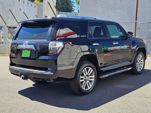 Used 2012 Toyota 4Runner Limited AWD/4WD image 7