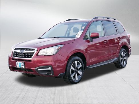 Used 2018 Subaru Forester 2.5i Premium w/ All-Weather Package image 3