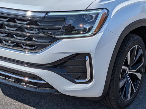 New 2026 Volkswagen Atlas SEL Premium R-Line AWD/4WD image 9