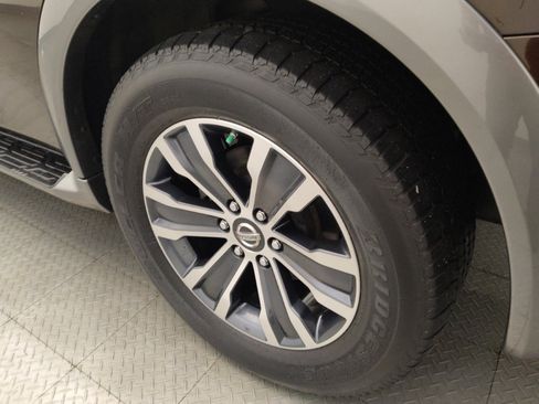 Used 2018 Nissan Armada SL w/ Premium Package image 31