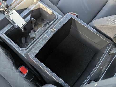 Used 2025 Toyota Tacoma SR image 40