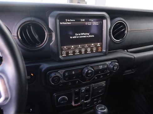 Used 2021 Jeep Wrangler Unlimited Sahara image 15